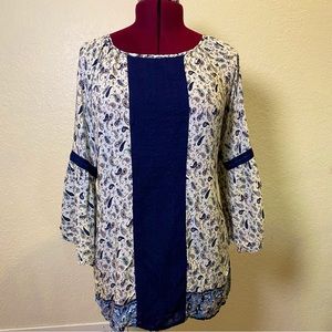 Weekend by Suzanne Betro | White Long Sleeve Blouse with Royal Blue Pattern 🦋✨